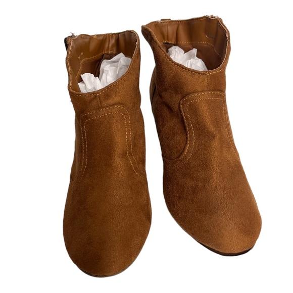 26) Madden Girl Faux Suede Payge Chestnut Beaded Ankle Booties Size 8 - Picture 10 of 13